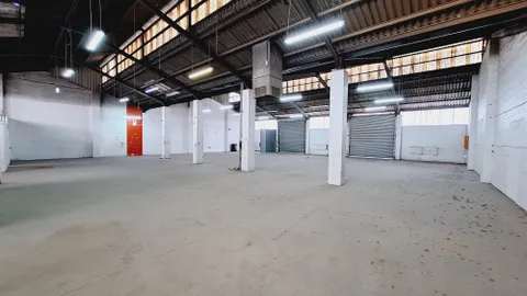 interior-industrial-warehouse-space-to-let-athlone-6-ebrahim-way-unit-5 (9)